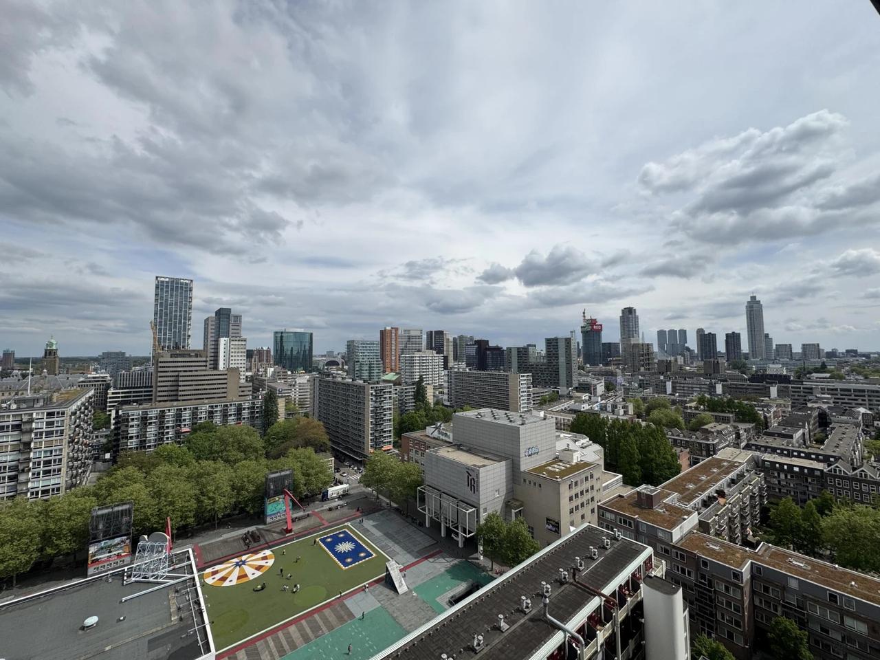18e etage met balkon bij CS - Afbeelding 9