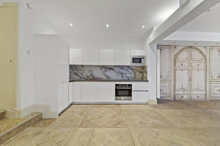 100 m² apartment with garden - Image 8
