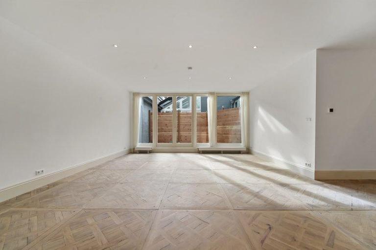 100 m² apartment with garden - Image 23