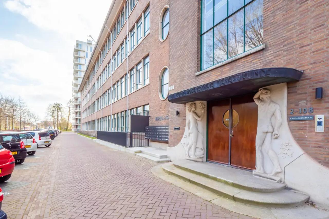 58 m² apartment with balcony in Leiden - Image 5