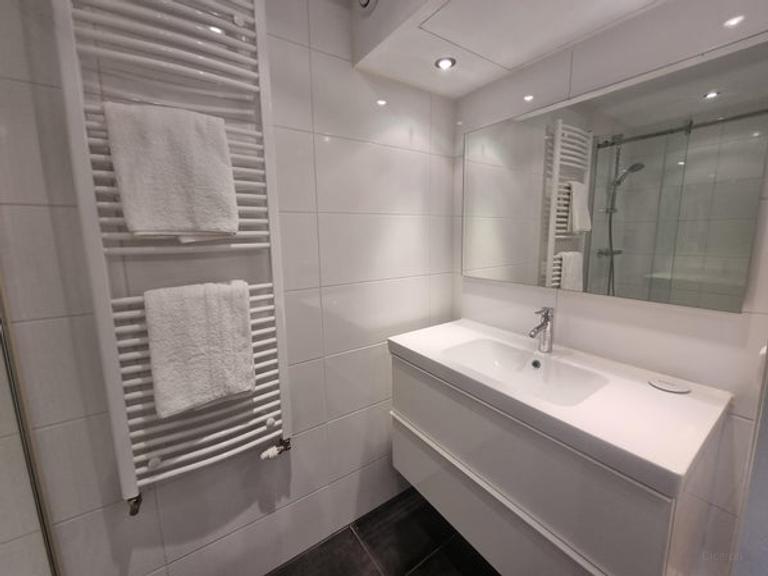 Gemeubileerd appartement van 135 m² in Buitenveldert - Afbeelding 12