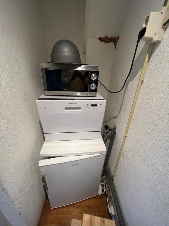 Gemeubileerde kamer met balkon in Schildersbuurt - Afbeelding 4