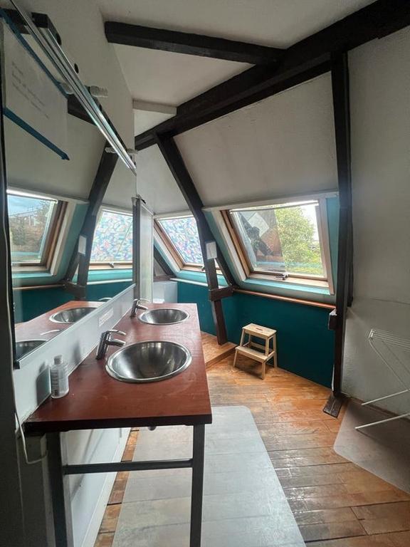 Gemeubileerde kamer met balkon in Schildersbuurt - Afbeelding 7