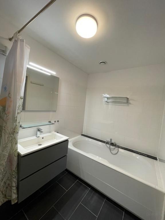 Appartement met balkon in De Pijp - Afbeelding 16