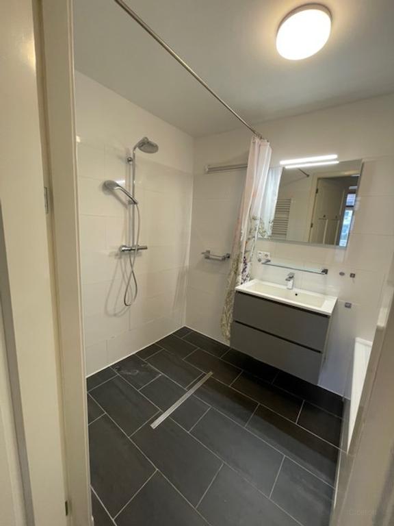 Appartement met balkon in De Pijp - Afbeelding 15