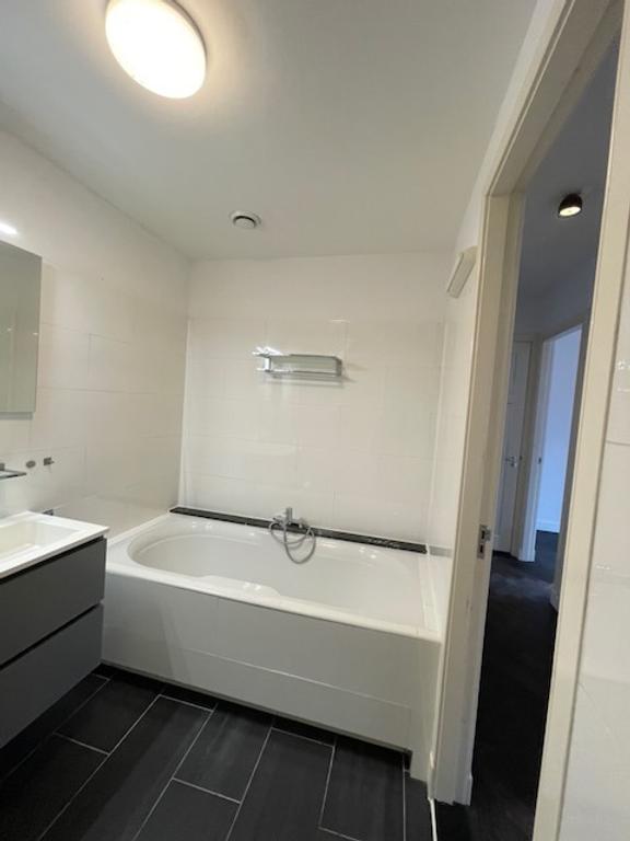 Appartement met balkon in De Pijp - Afbeelding 18