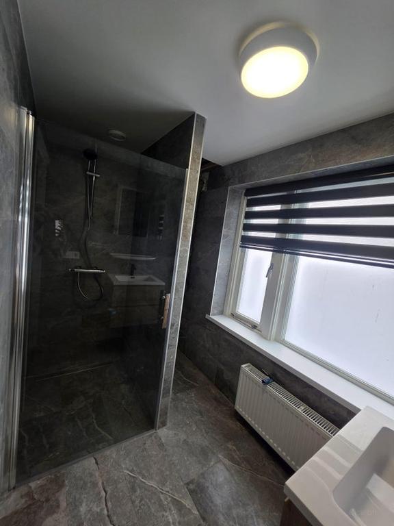 Room (14m²) with private shower and pantry in Enschede - Image 5