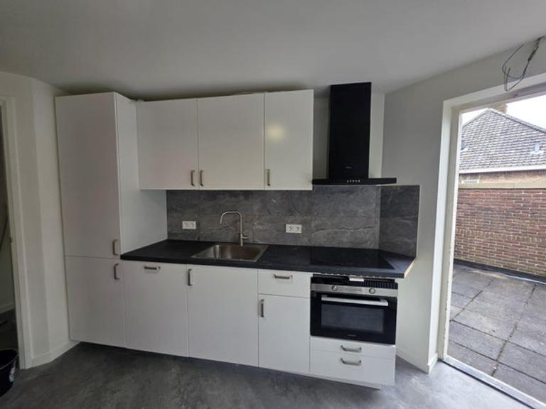 Room with private pantry in Enschede - Image 4