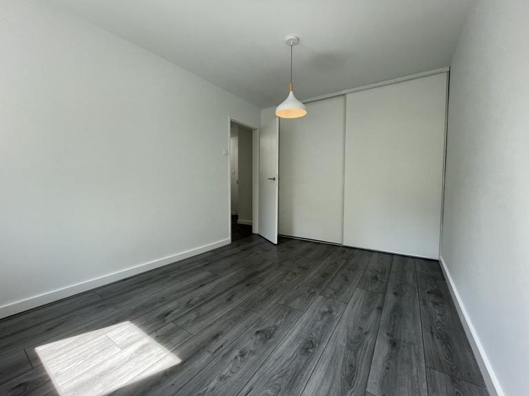 5-bedroom house in Best - Image 8
