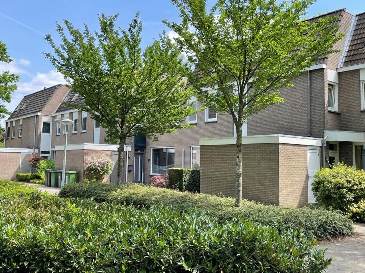 5-bedroom house in Best - Image 1