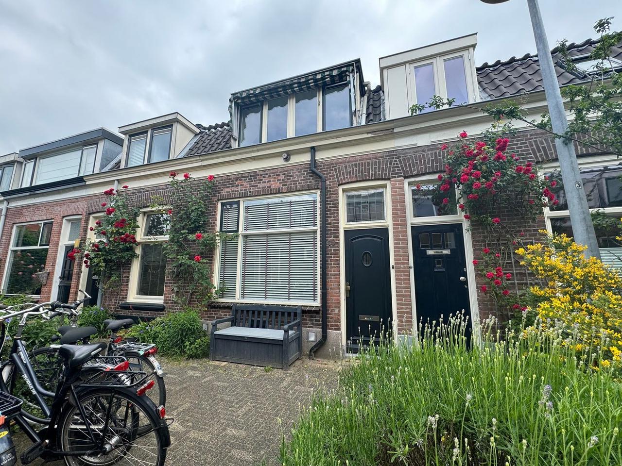 Gemeubileerde woning met patiotuin - Afbeelding 1