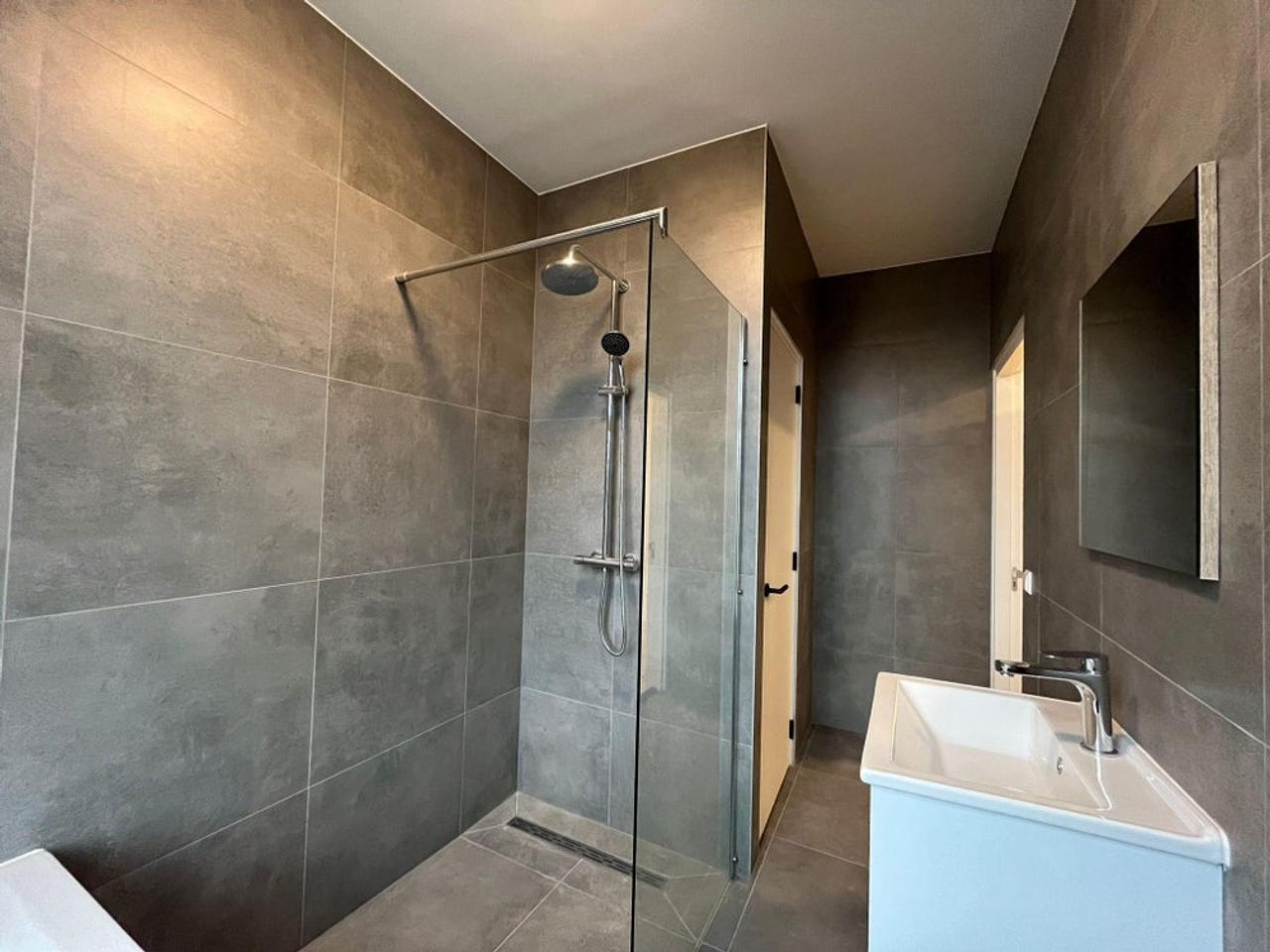 2-kamer studentappartement bij Centraal - Afbeelding 8