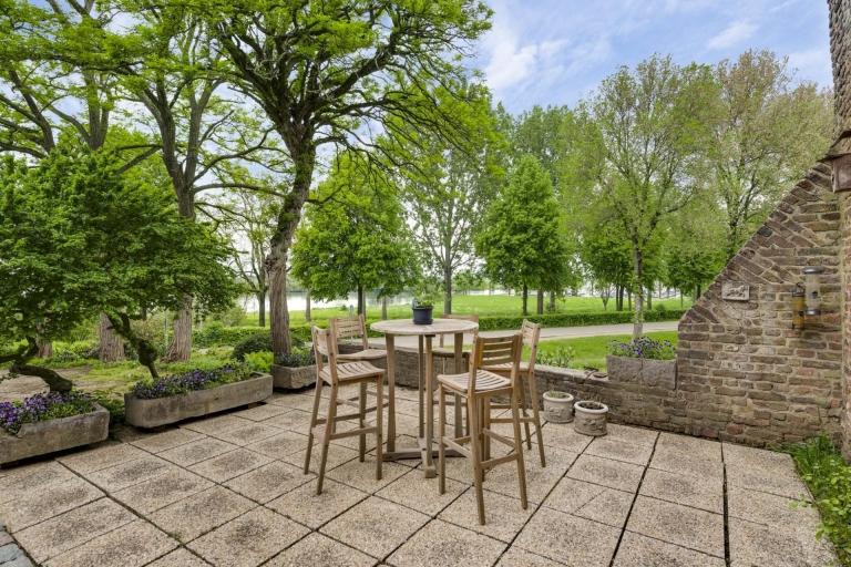 Farmhouse of 234 m² by the marina - Image 11