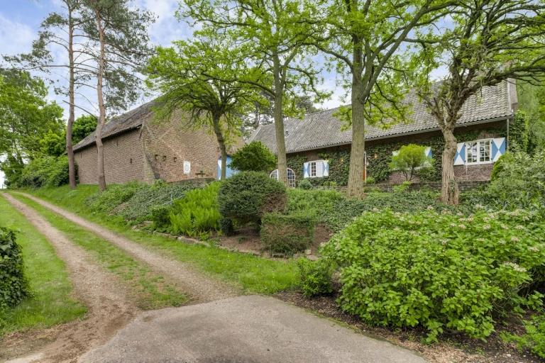 Farmhouse of 234 m² by the marina - Image 5