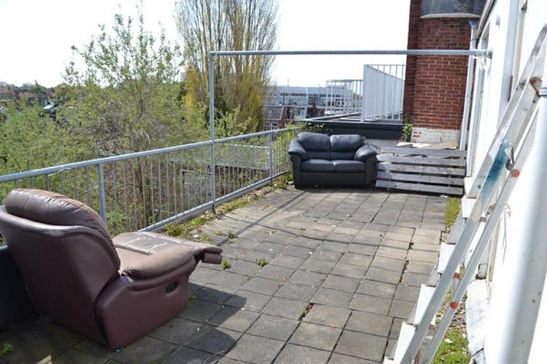 Kamer van 20 m2 met dakterras - Afbeelding 12