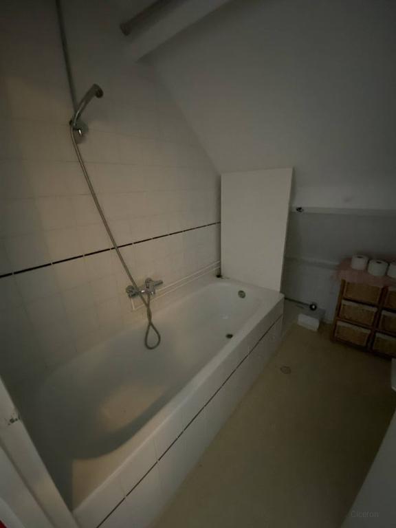 Gemeubileerd 1-slaapkamer appartement in Amby - Afbeelding 7