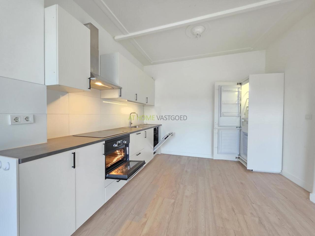 3-kamerappartement met nieuwe keuken - Afbeelding 22