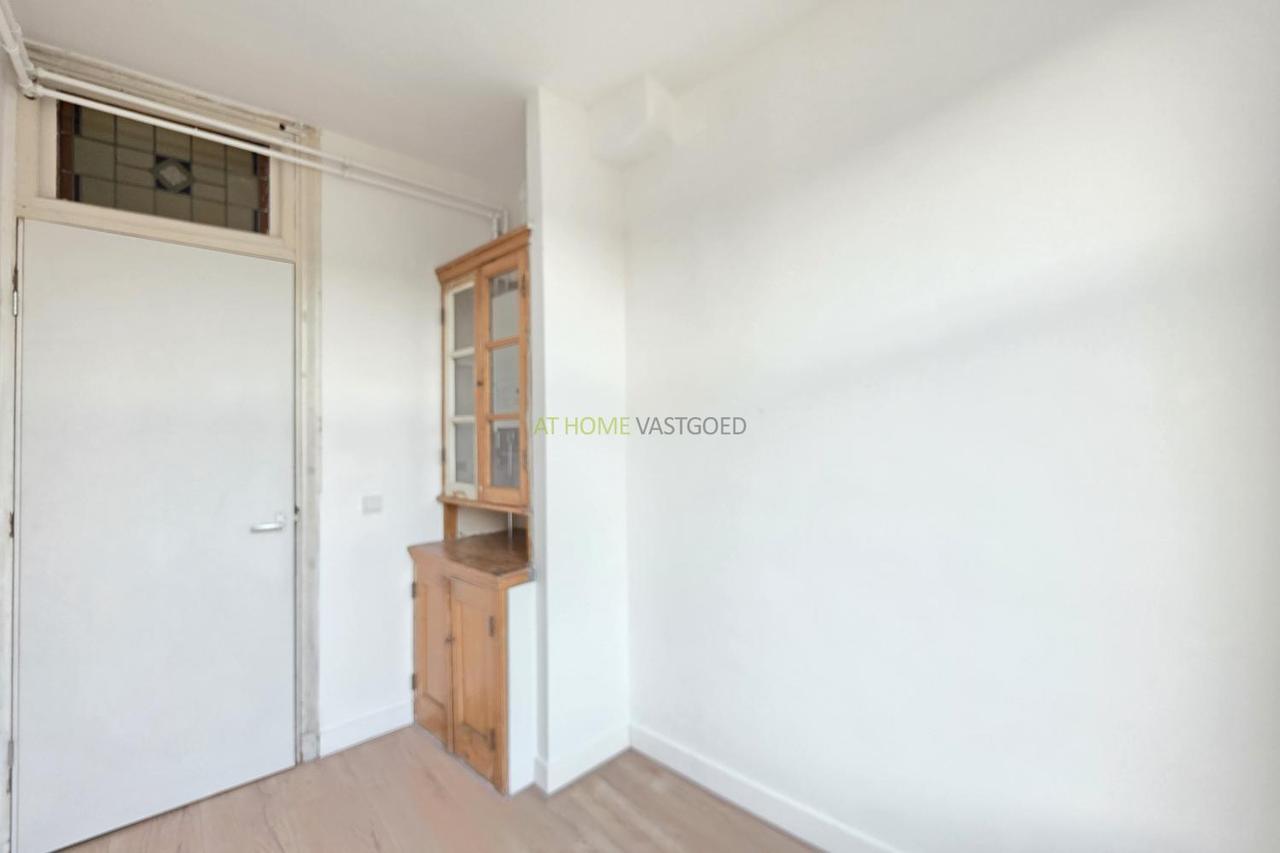 3-kamerappartement met nieuwe keuken - Afbeelding 15