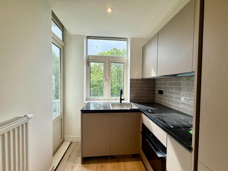 2-slaapkamerappartement met balkon in De Baarsjes - Afbeelding 3