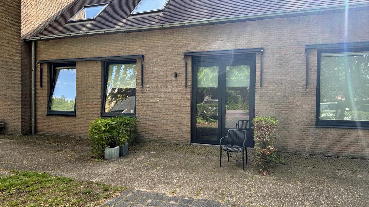 Appartement met terras in hartje Vries - Afbeelding 1