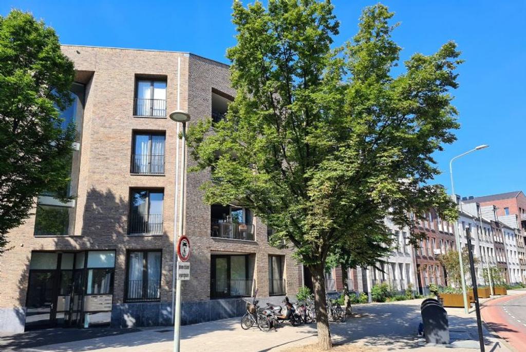 85 m² apartment with balcony and parking - Image 2