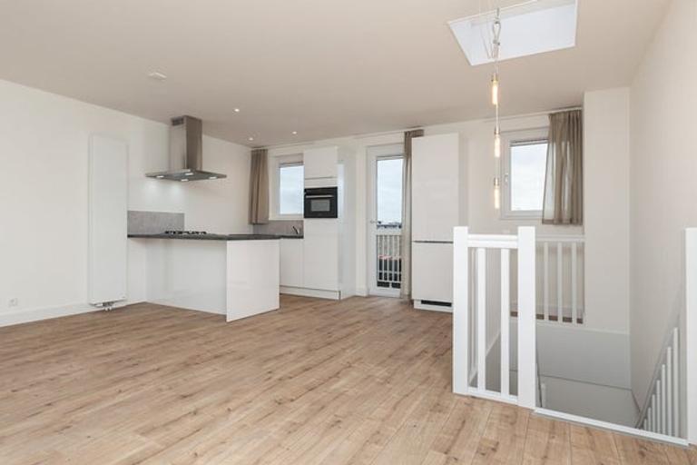 Dubbel bovenhuis met balkon in Bos en Lommer - Afbeelding 2