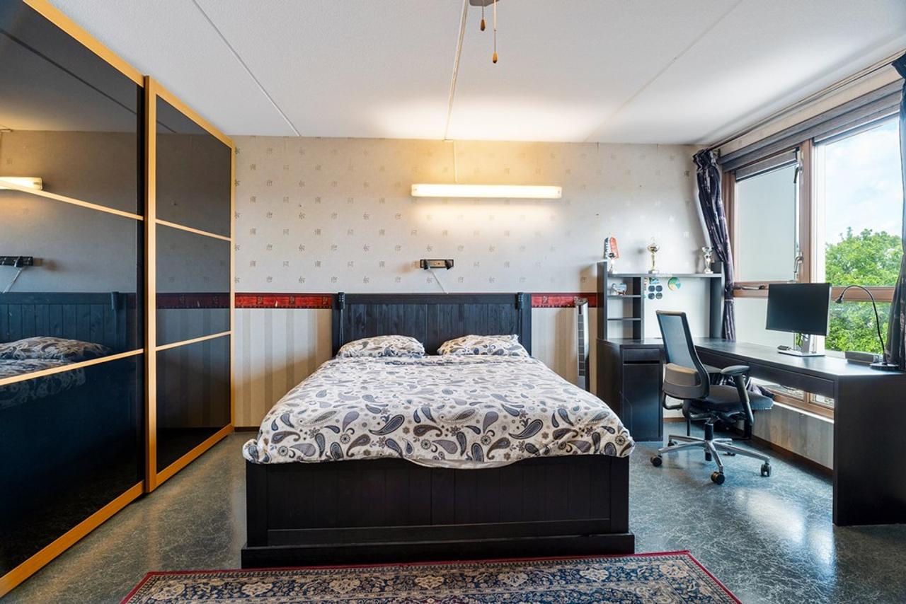 Gezinswoning van 142 m² met 4 slaapkamers in Literatuurwijk - Afbeelding 17