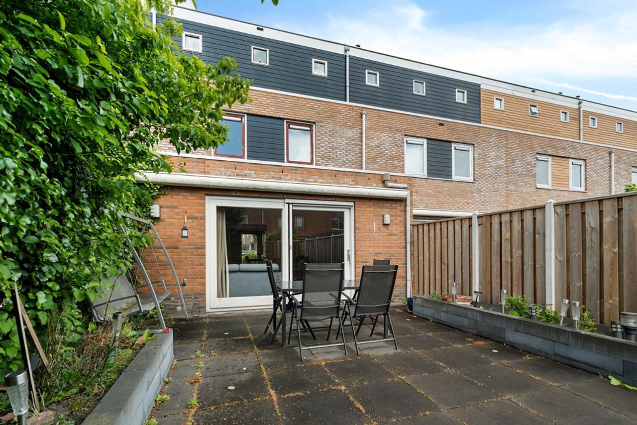 Gezinswoning van 142 m² met 4 slaapkamers in Literatuurwijk - Afbeelding 18