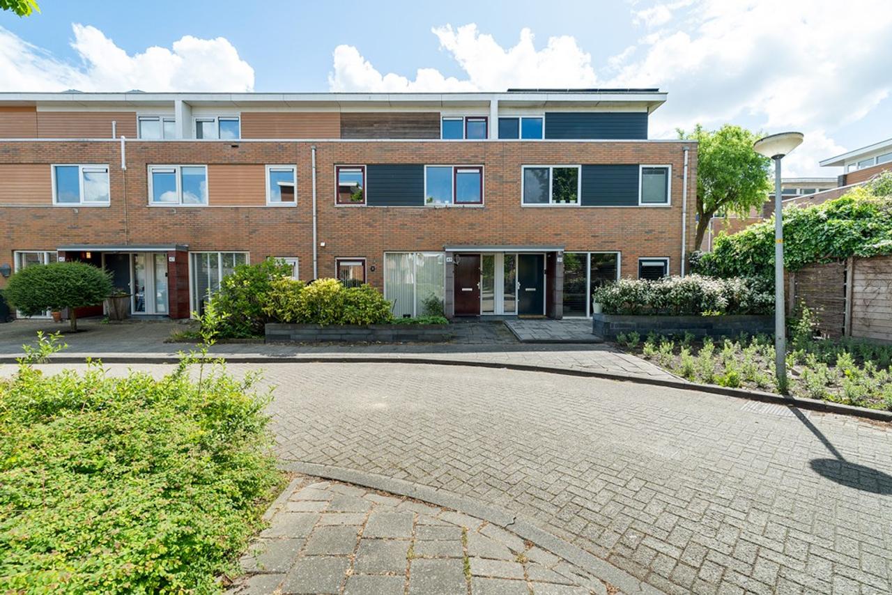 Gezinswoning van 142 m² met 4 slaapkamers in Literatuurwijk - Afbeelding 20