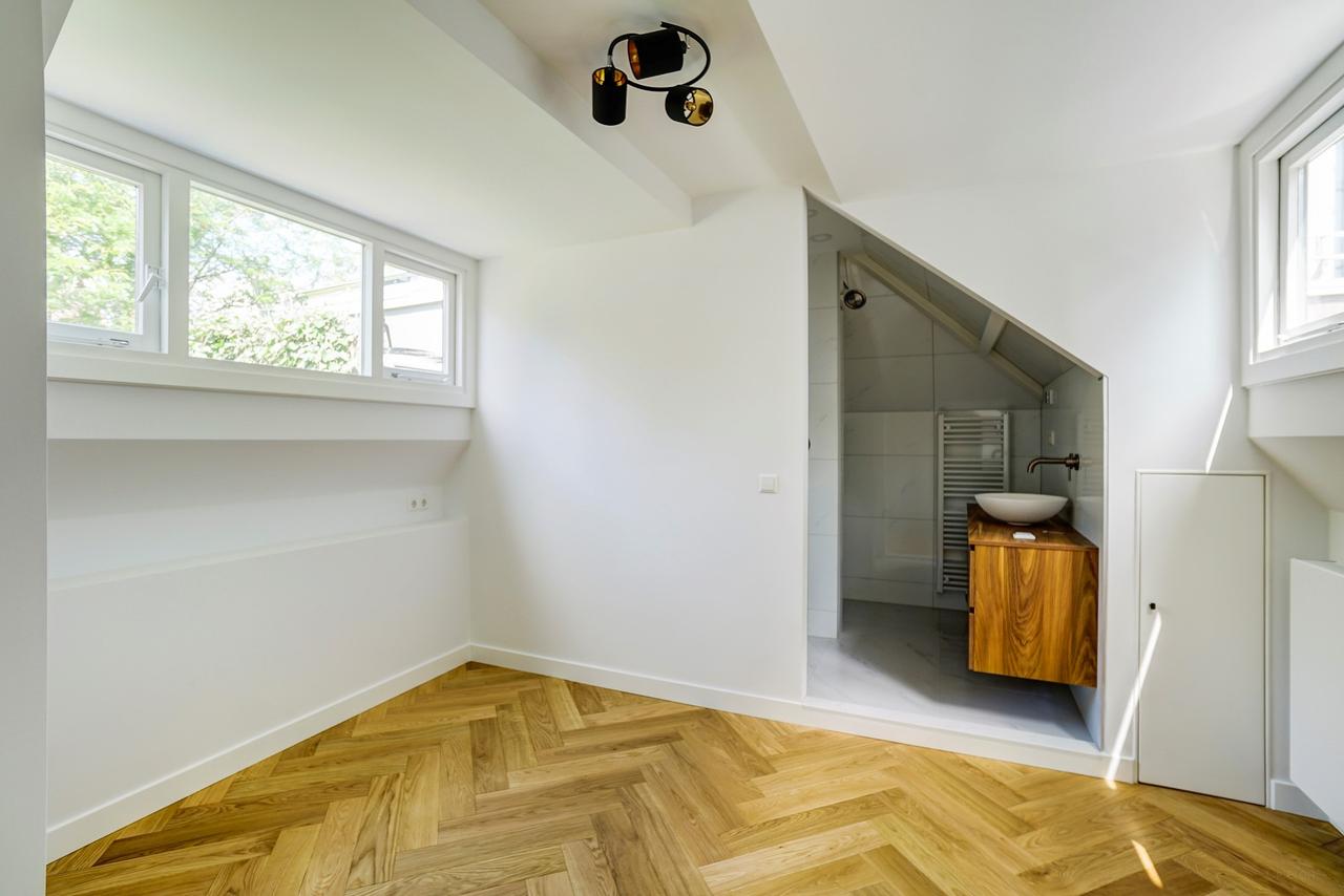Gemeubileerd 3-kamerappartement met tuin - Afbeelding 17