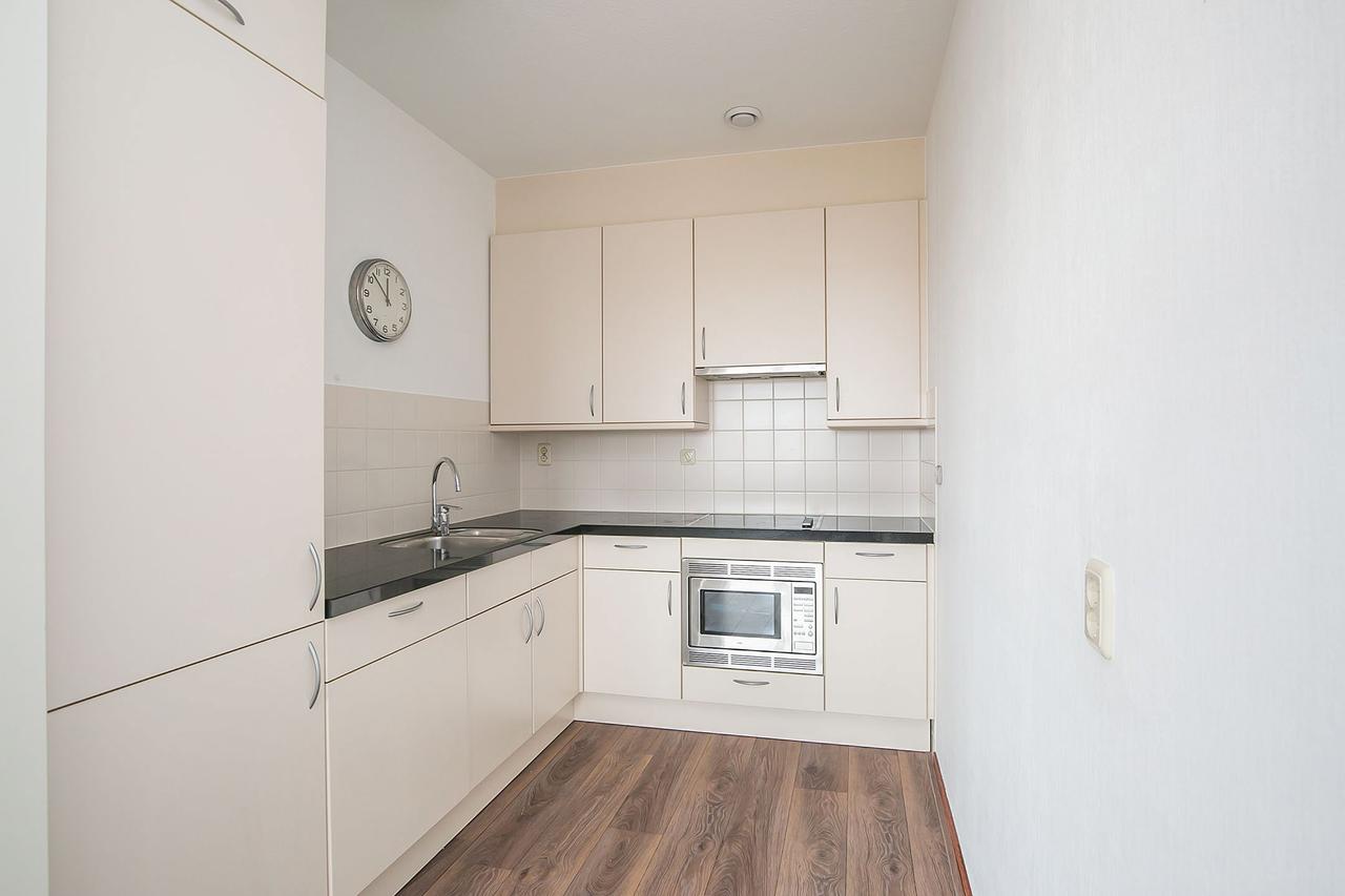 3-kamer appartement met grachtzicht - Afbeelding 7