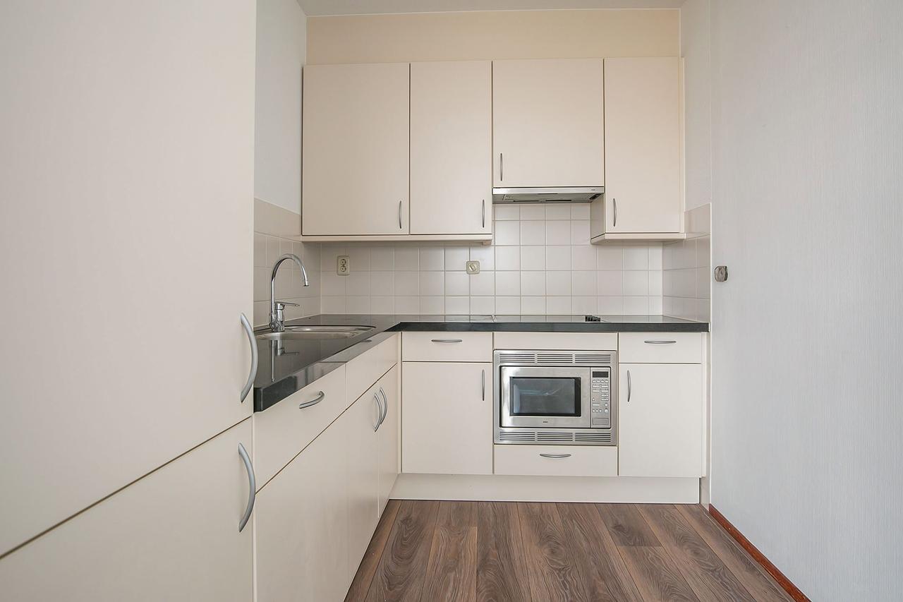 3-kamer appartement met grachtzicht - Afbeelding 9