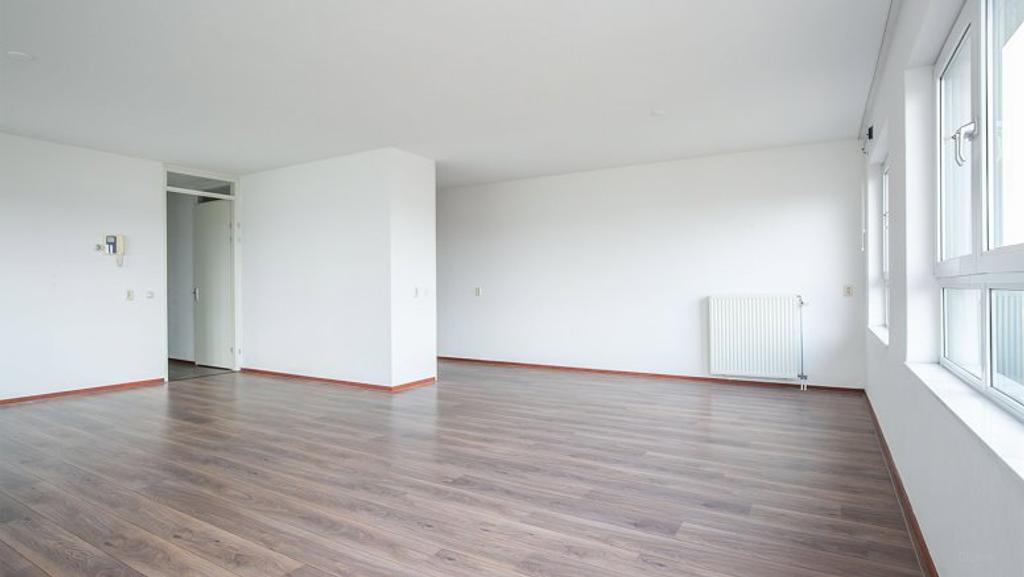3-kamer appartement met grachtzicht - Afbeelding 3