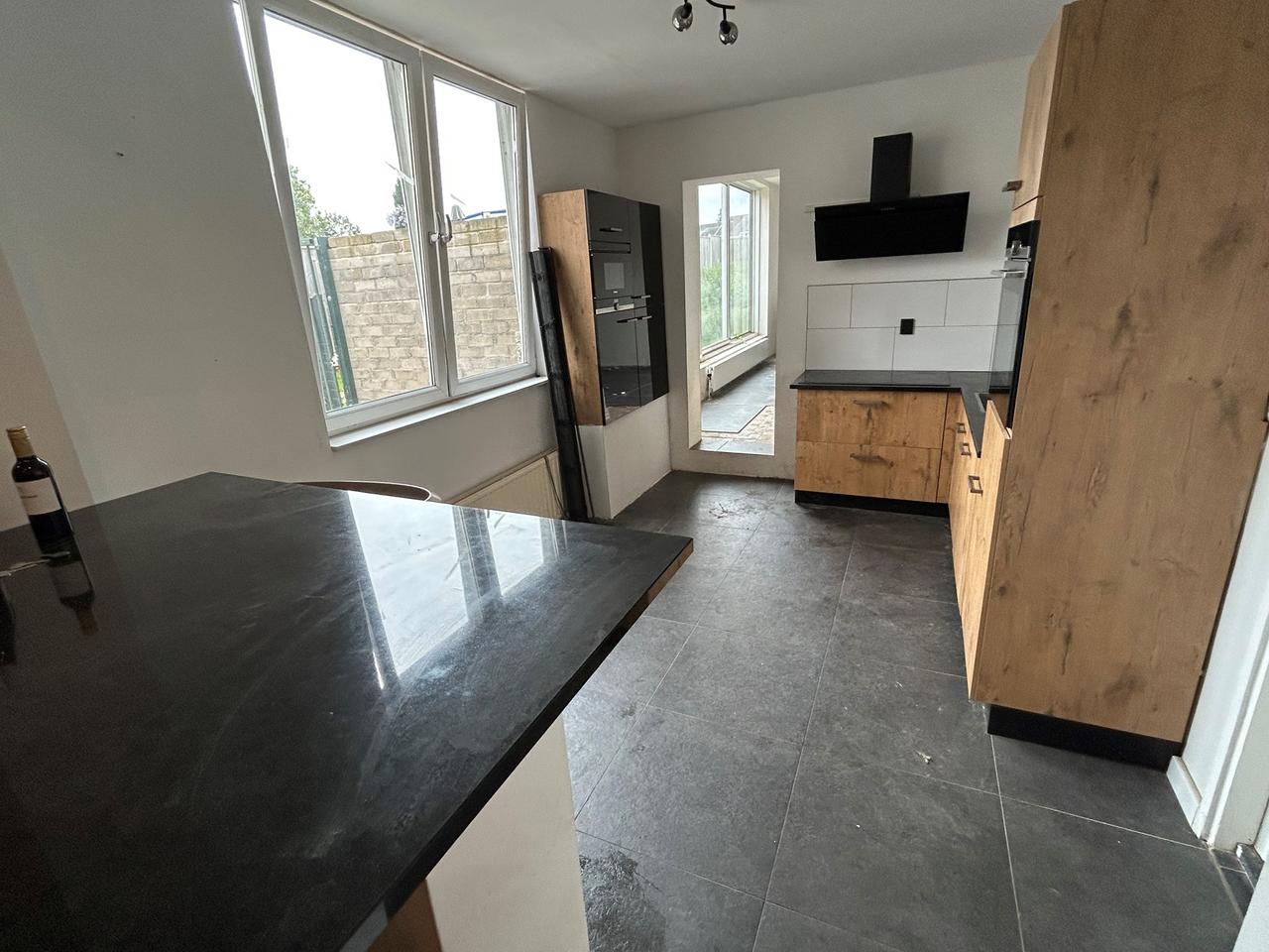 133 m² woning met tuin en eigen parkeerplek - Afbeelding 3