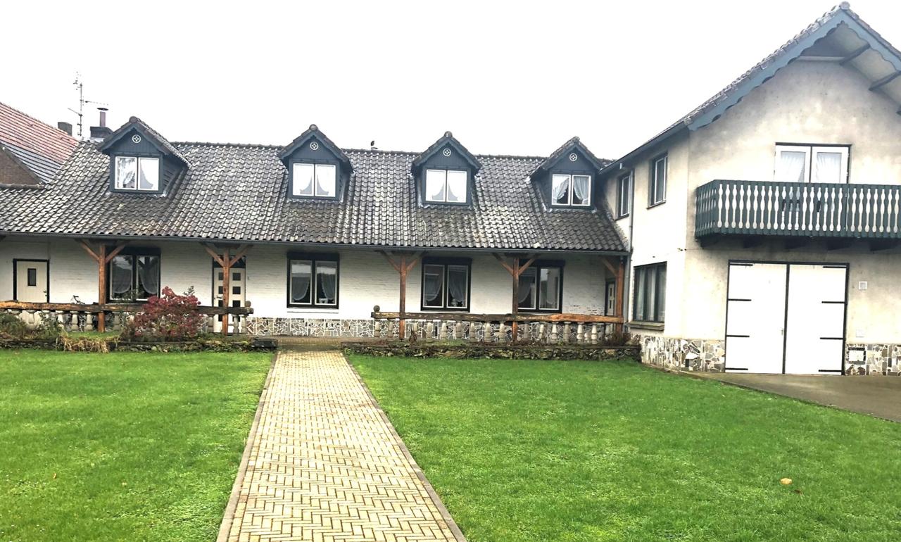 Practical 2-bedroom apartment in Bunde - Image 1