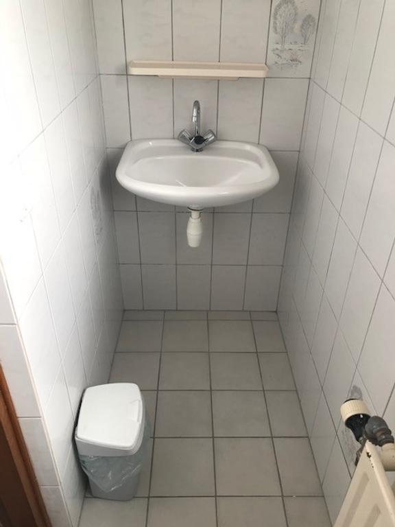 Practical 2-bedroom apartment in Bunde - Image 10