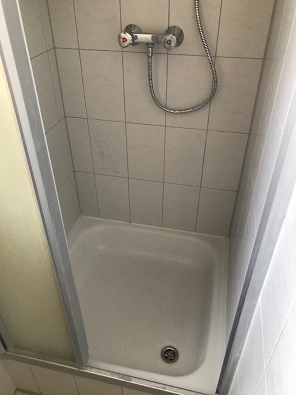 Practical 2-bedroom apartment in Bunde - Image 9