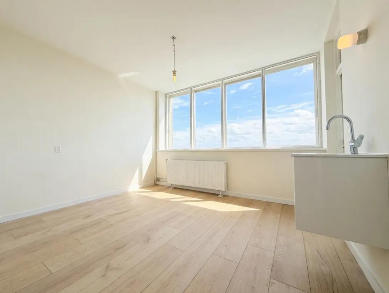 89 m2 appartement met balkon in Bloemenbuurt - Afbeelding 3