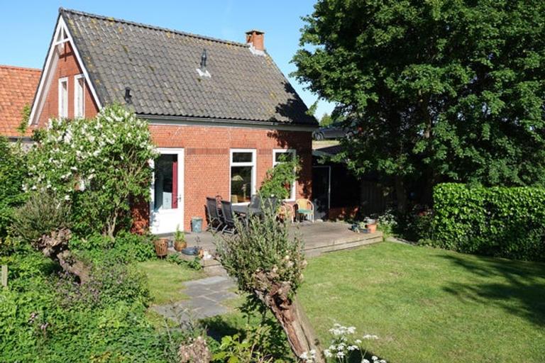 Rural living with a garden near Sint-Maartensdijk - Image 2