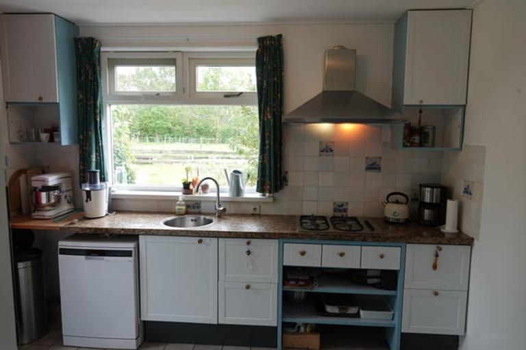Rural living with a garden near Sint-Maartensdijk - Image 10