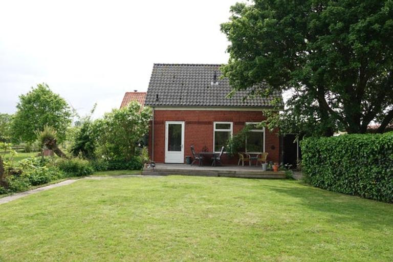 Rural living with a garden near Sint-Maartensdijk - Image 3