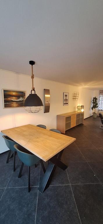 Tweekapper met garage en tuin in Reeshof - Afbeelding 7