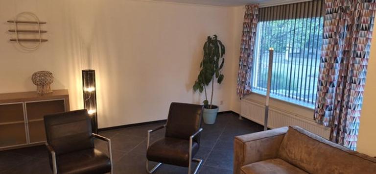 Tweekapper met garage en tuin in Reeshof - Afbeelding 2
