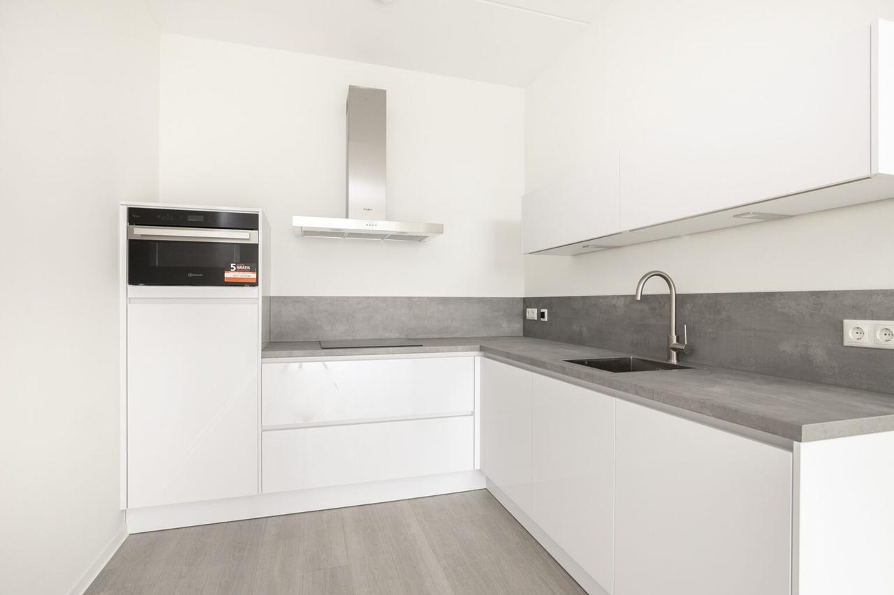 2-room apartment with balcony in Strijp-S - Image 11