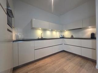 Furnished Corner House with Garden - Image 7