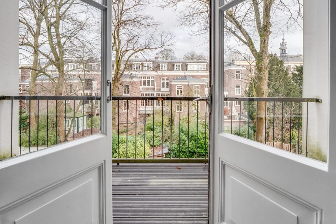 Gemeubileerd 2-kamerappartement met balkon - Afbeelding 8