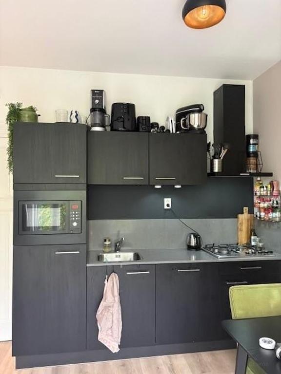 Bright apartment near Den Bosch station - Image 3