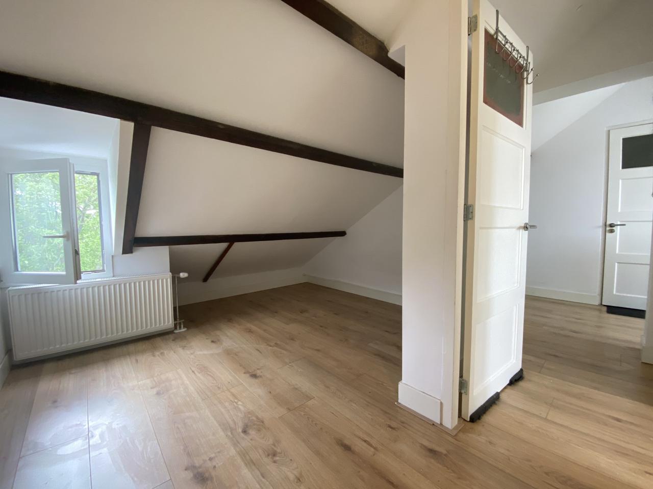 4-room apartment with balcony in Carnisse - Image 15