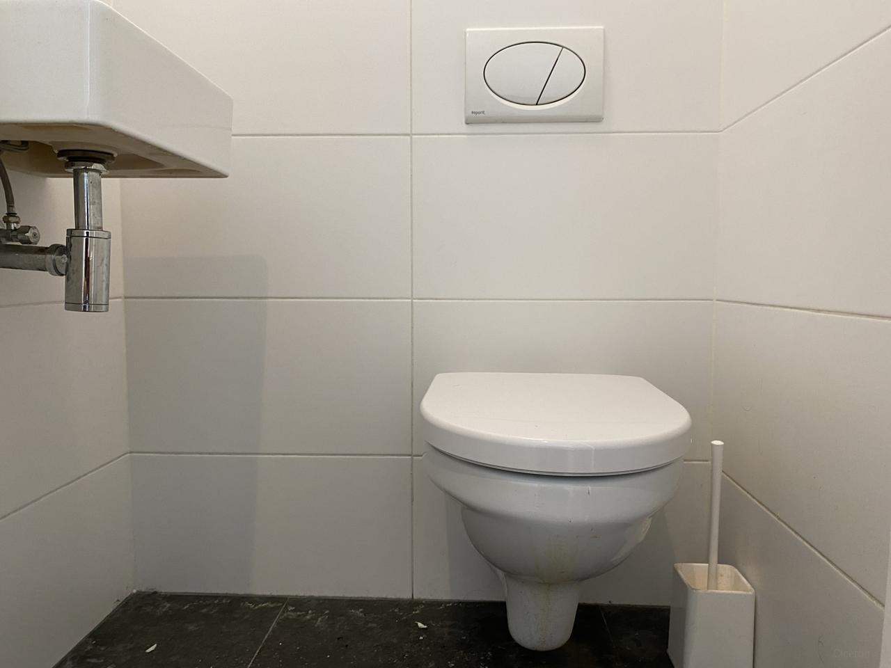 4-room apartment with balcony in Carnisse - Image 17