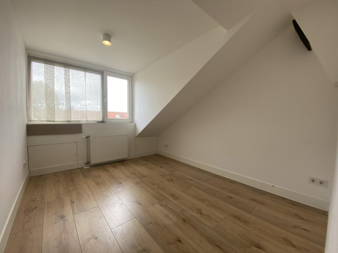4-room apartment with balcony in Carnisse - Image 13